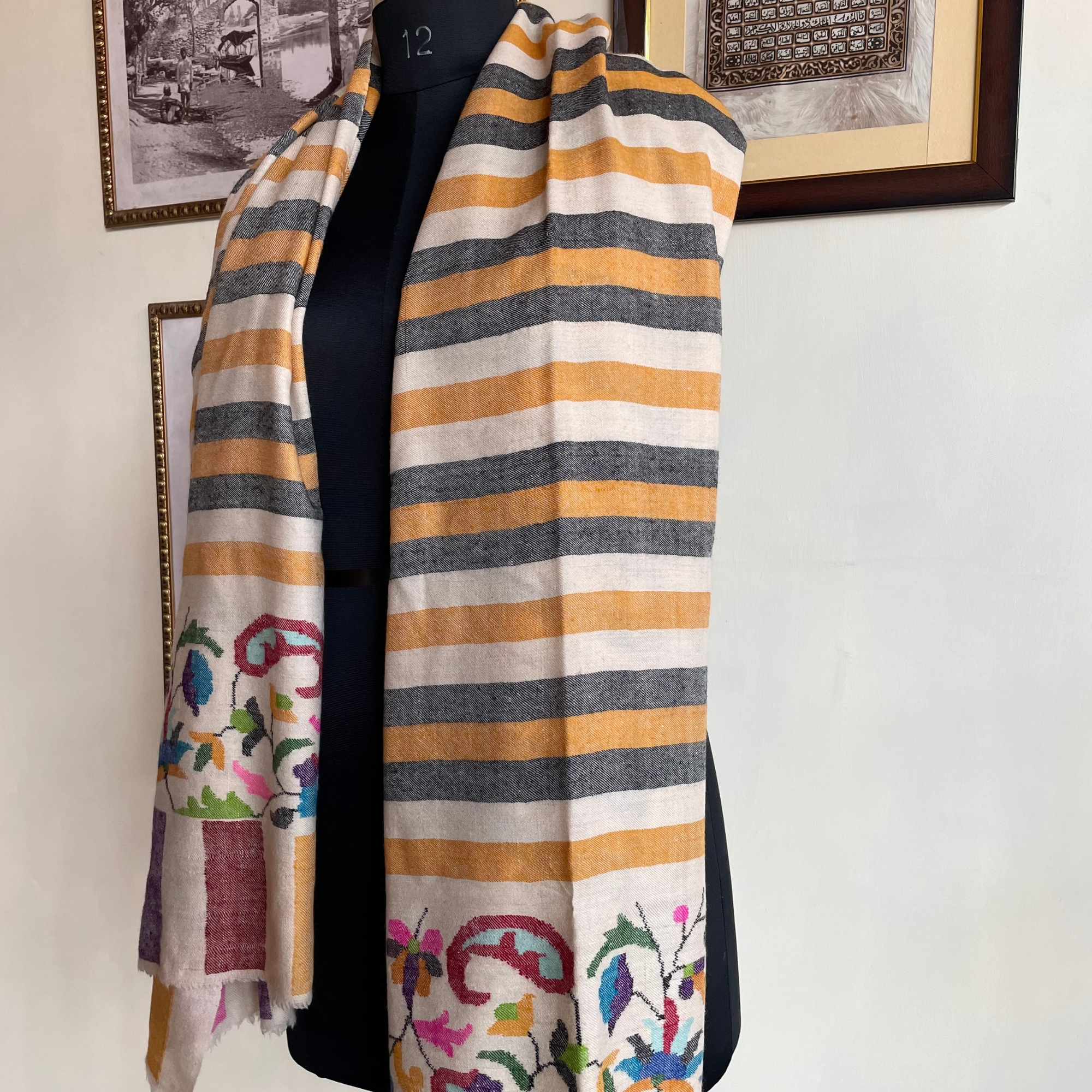 Semi-Kani Handwoven Kashmiri Pashmina Shawl - Image 5