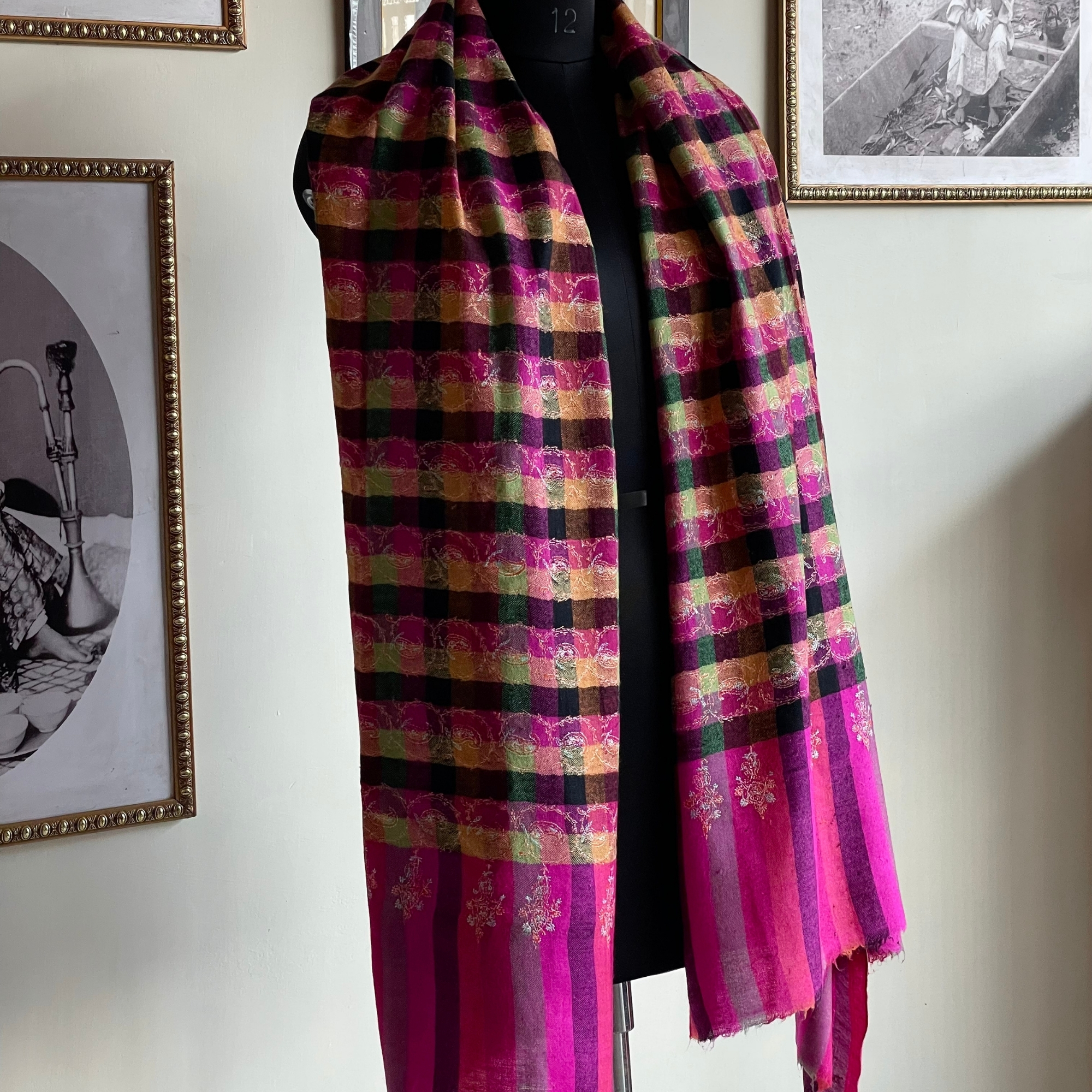 Check Sozni Handwoven Kashmiri Pashmina Shawl – Multicolour Check with Traditional Sozni Embroidery - Image 3