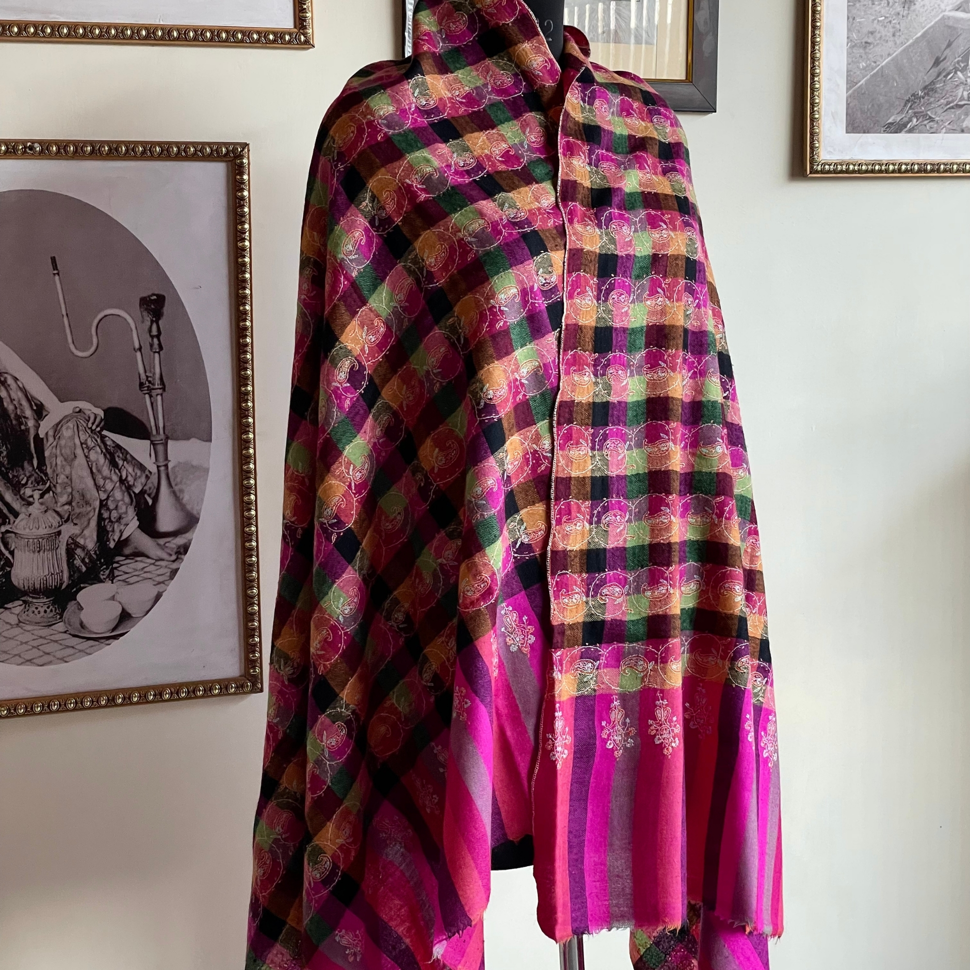Check Sozni Handwoven Kashmiri Pashmina Shawl – Multicolour Check with Traditional Sozni Embroidery - Image 4