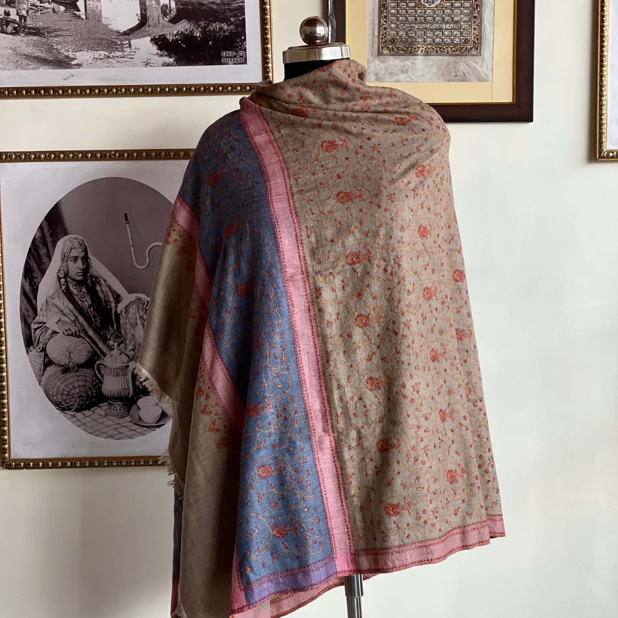 Royal Sozni Jaal Kashmiri Pashmina Shawl – Hand-Embroidered Heirloom - Image 5